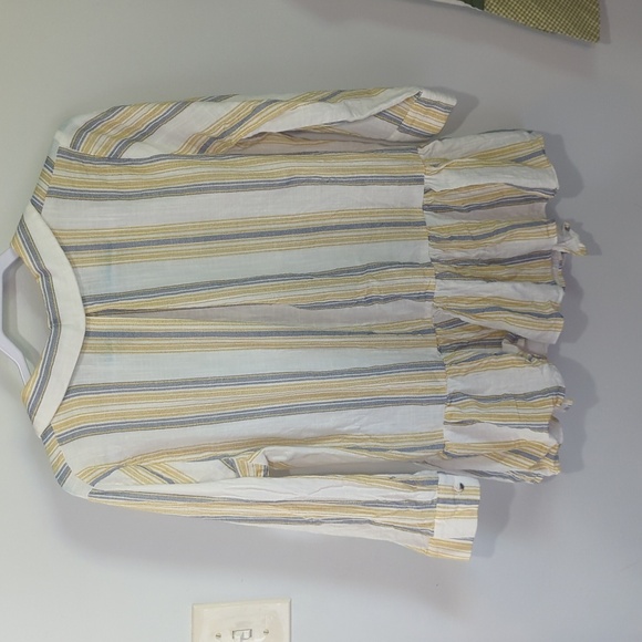 Dressy top - Picture 3 of 3